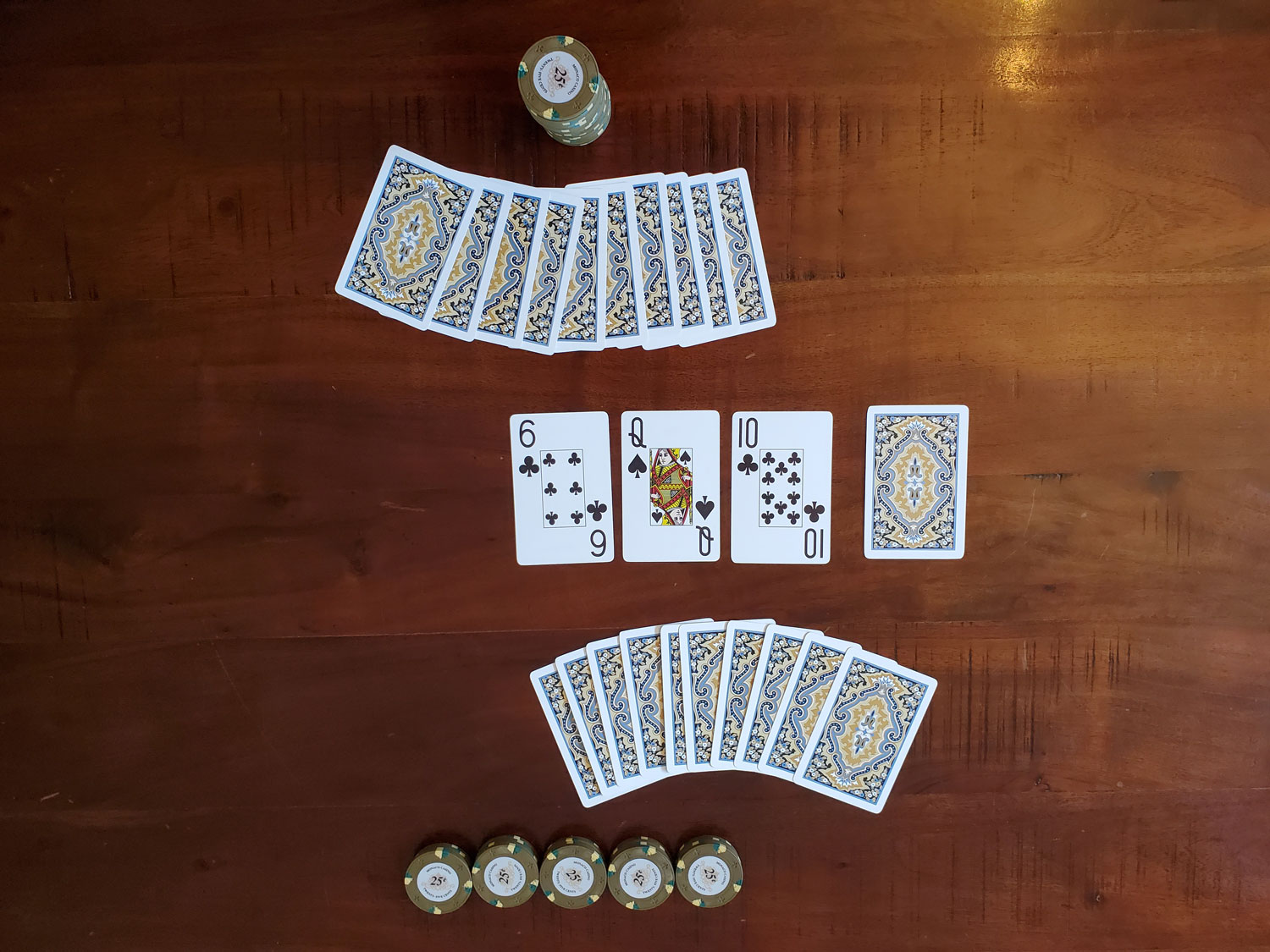 moss poker initial deal